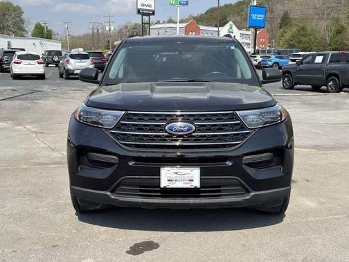 Black Metallic 2023 Ford Explorer XLT