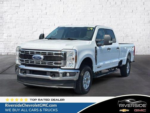 Oxford White 2024 Ford F-250 XLT