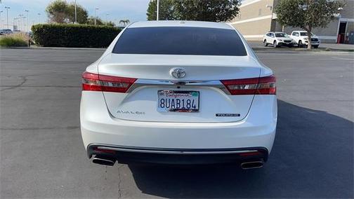 Photo 5 of 32 of 2017 Toyota Avalon XLE Touring