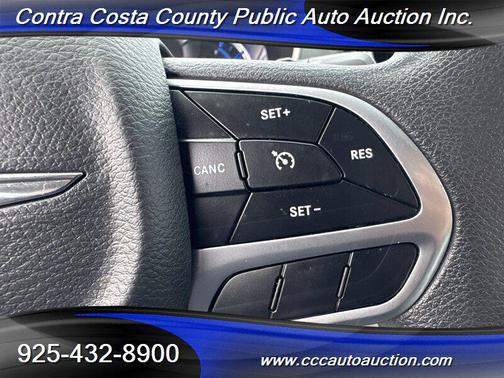 2017 Chrysler Pacifica Hybrid Touring Plus