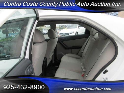 Photo 4 of 30 of 2010 Kia Forte EX