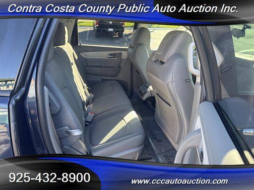 2017 Chevrolet Traverse LS