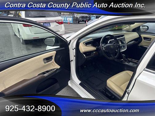 2013 Toyota Avalon Hybrid XLE Touring