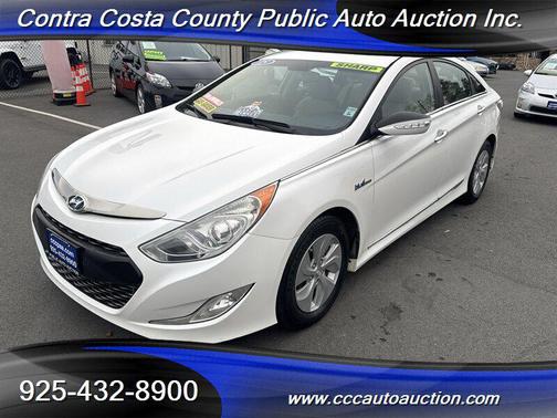 2015 Hyundai SONATA Hybrid Base