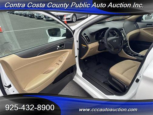 2015 Hyundai SONATA Hybrid Base