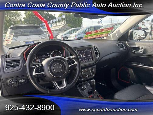 White Clearcoat 2019 Jeep Compass Trailhawk