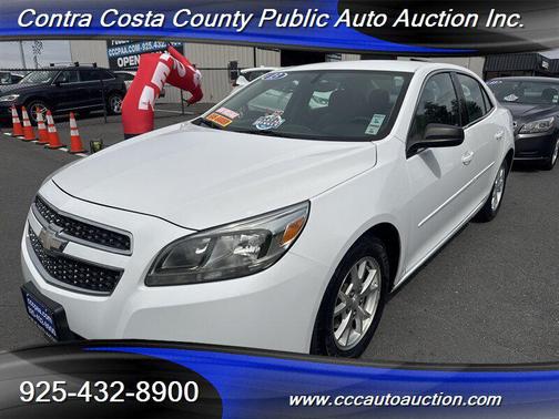 Summit White 2013 Chevrolet Malibu 1LS