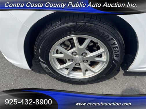 Summit White 2013 Chevrolet Malibu 1LS