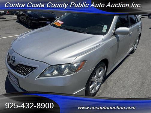 Classic Silver Metallic 2009 Toyota Camry SE
