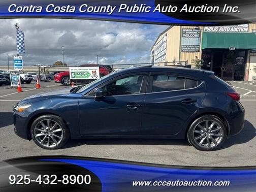 2018 Mazda Mazda3 Touring