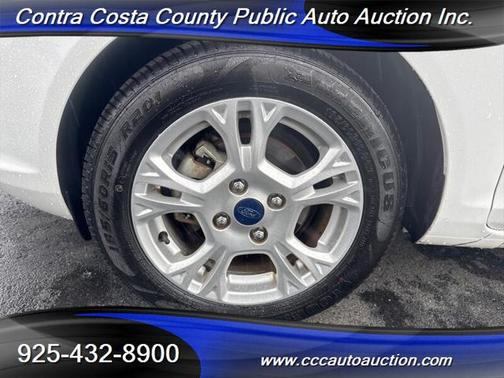 2015 Ford Fiesta SE