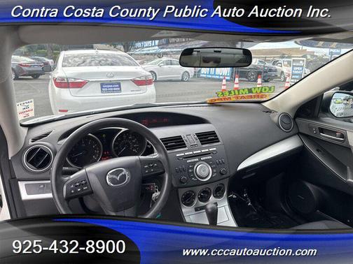 2011 Mazda Mazda3 i Touring