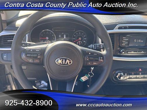 2016 Kia Sorento LX
