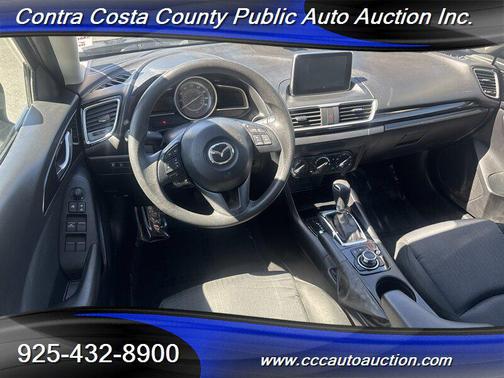 2015 Mazda Mazda3 i Sport