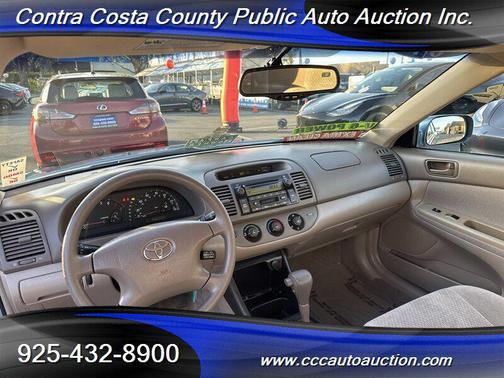 2004 Toyota Camry LE V6