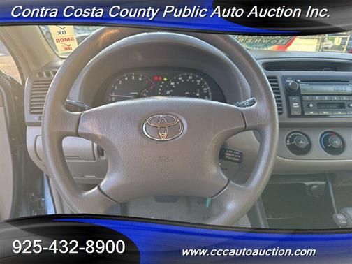 2004 Toyota Camry LE V6