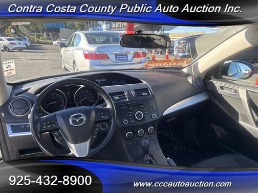 2013 Mazda Mazda3 i Touring