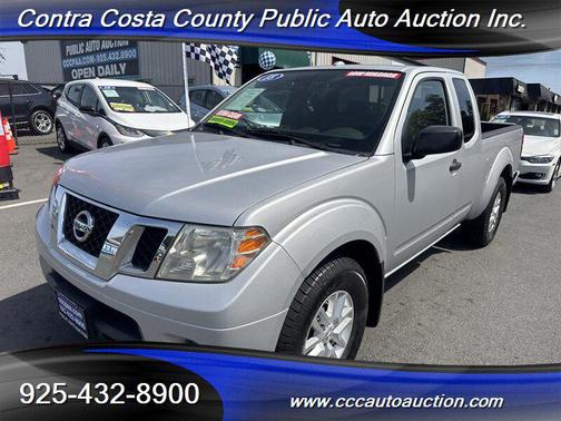 Gun Metallic 2018 Nissan Frontier SV-I4