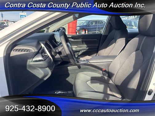 2024 Toyota Camry LE