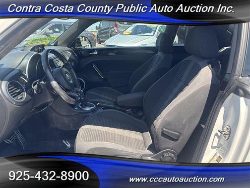 2012 Volkswagen Beetle Base