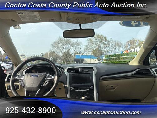 2014 Ford Fusion Hybrid SE