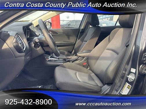 2016 Mazda Mazda3 i Sport