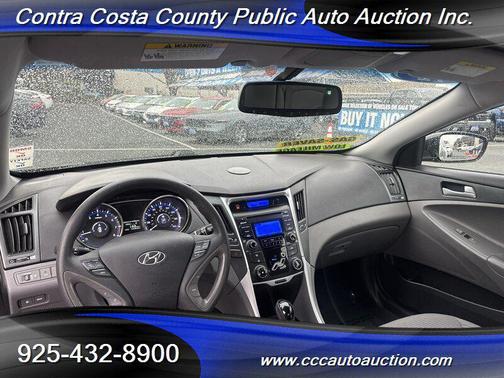 2012 Hyundai SONATA GLS