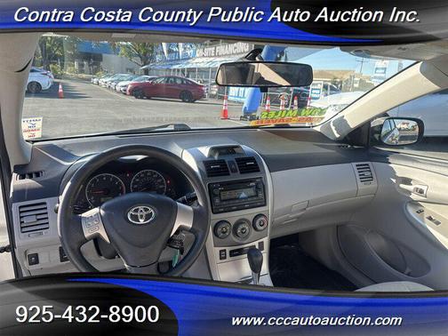 2012 Toyota Corolla LE