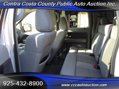 Photo 4 of 32 of 2004 Ford F-150 XLT SuperCrew