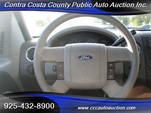 Photo 5 of 32 of 2004 Ford F-150 XLT SuperCrew