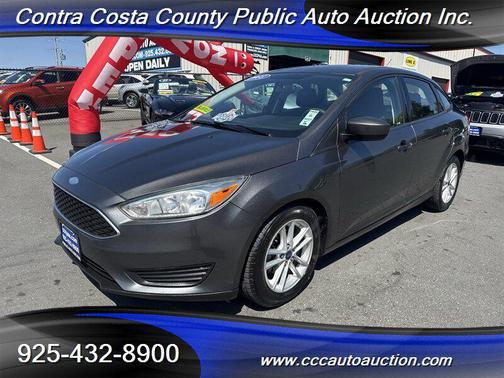 Magnetic 2018 Ford Focus SE