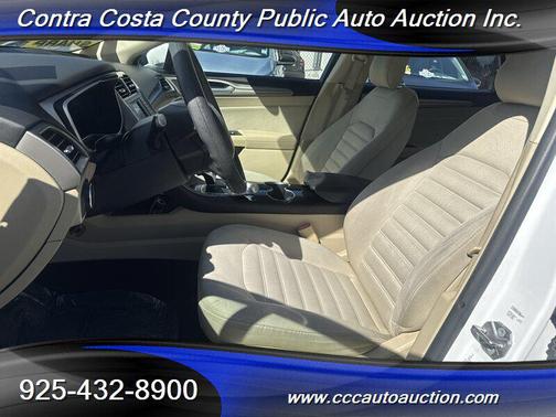 2014 Ford Fusion Hybrid SE