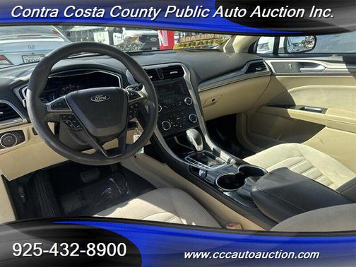 2014 Ford Fusion Hybrid SE