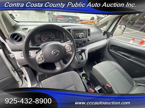 2015 Nissan NV200 SV