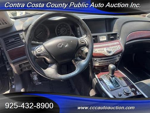 2018 INFINITI Q70 3.7 LUXE