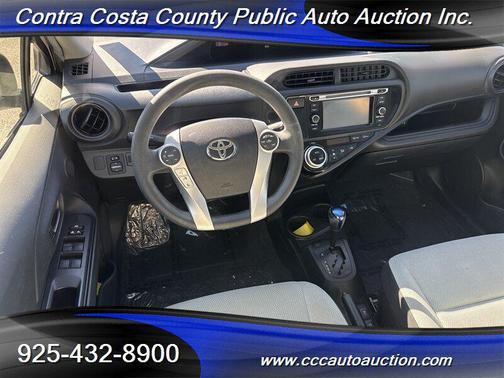 2015 Toyota Prius c One
