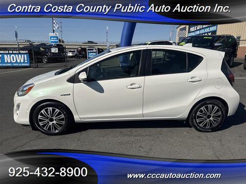 2015 Toyota Prius c One