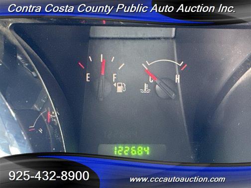 2006 Ford Mustang Deluxe