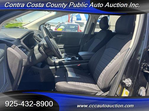 Shadow Black 2018 Ford Edge SE