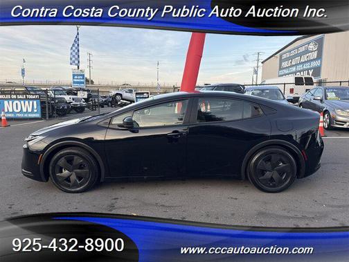 2024 Toyota Prius LE