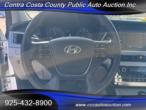 2016 Hyundai SONATA Hybrid SE
