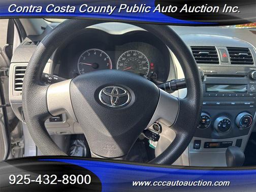 2011 Toyota Corolla LE
