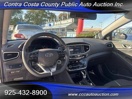 2018 Hyundai IONIQ Hybrid Blue