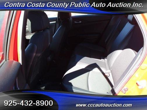 Photo 4 of 32 of 2019 Honda Civic Sport