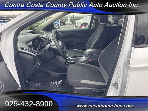2016 Ford Escape S