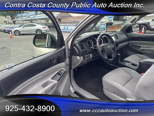 2015 Toyota Tacoma Base