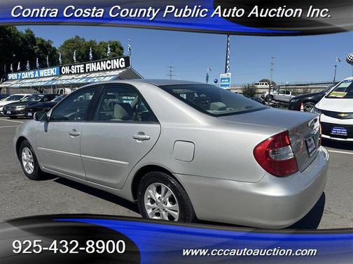 Lunar Mist Metallic 2004 Toyota Camry LE V6