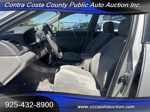 Lunar Mist Metallic 2004 Toyota Camry LE V6