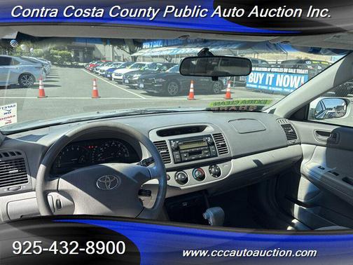 Lunar Mist Metallic 2004 Toyota Camry LE V6