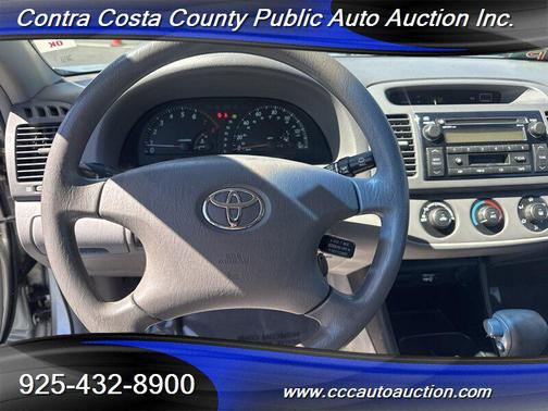 Lunar Mist Metallic 2004 Toyota Camry LE V6